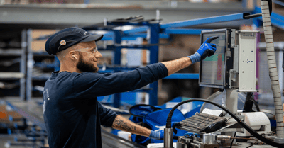 Sistemi ERP settoriali o generici: qual è quello giusto per la vostra azienda di lavorazione del vetro?